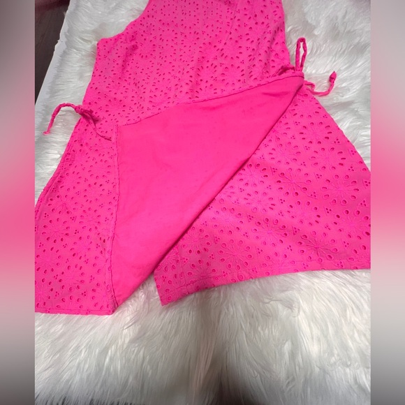 Skort . Lilly Pulitzer . Bright Pink - Picture 10 of 10